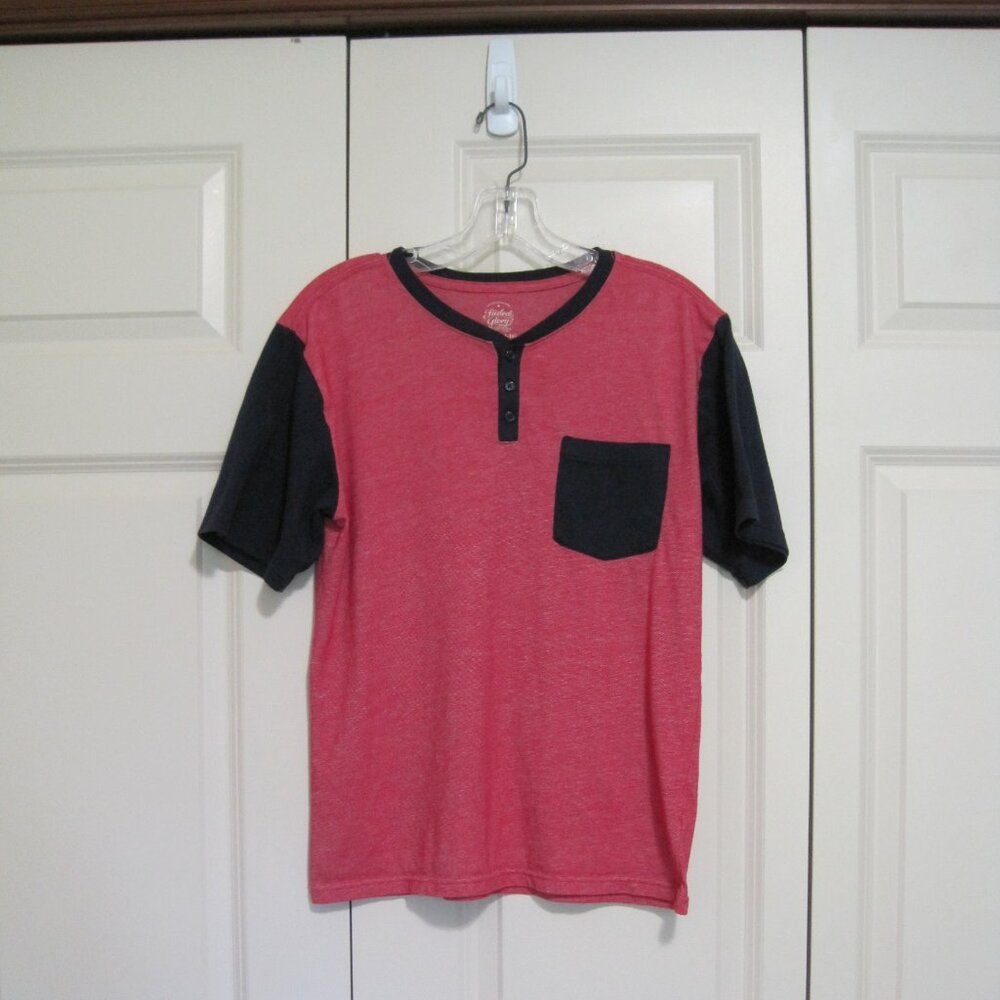Faded Glory Red and Navy blue Short Sleeve Tee